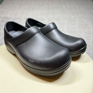 Croc Neria Pro Slip On Casual Nursing Comfort Shoe Womens Size 8